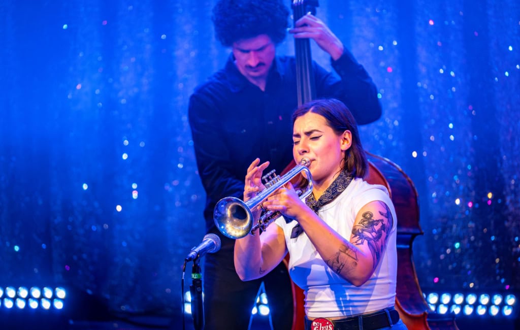 Seit mehr als 50 Jahren dreht sich beim Dixieland Festival für mehrere Tage in Dresden alles um Jazz-Musik. Auch dieses Jahr ist wieder viel los - auf dem Foto zu sehen ist die Gruppe Mama Shakers aus Frankreich.