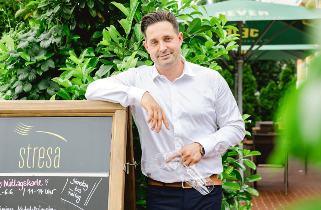 Das Stresa in Dresden wird von Sebastian Böhme (auf dem Foto zu sehen) und Josefine Persing-Böhme geführt.