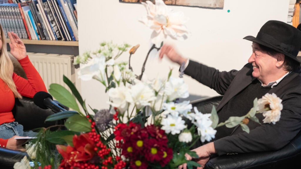 Unsere Podcast-Gastgeberin Henriette Fee-Grützner hat hörbar Freude daran, jede Menge spannende Geschichten und Dresden-Tipps aus Holger John herauszukitzeln.