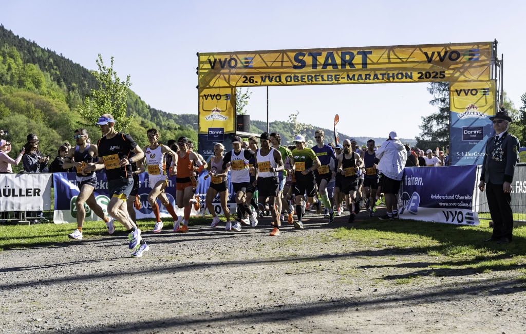 Tausende Sportlerinnen und Sportler laufen den Oberelbe-Marathon, der bis nach Dresden führt.